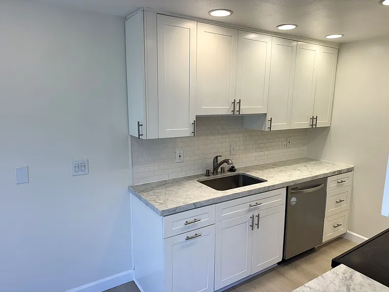 8163 Redlands St #40 — Photo 4