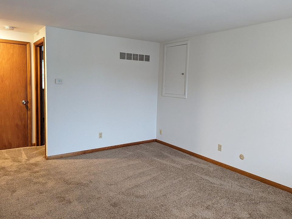 50 School St Lancaster NY Zillow