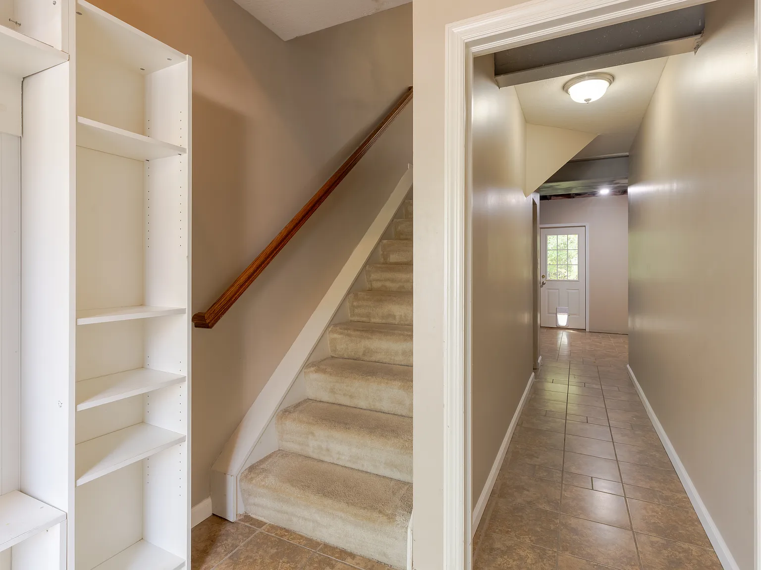 3 bed, 2.5 bath, 1801 sqft, $2,495 — Photo 2