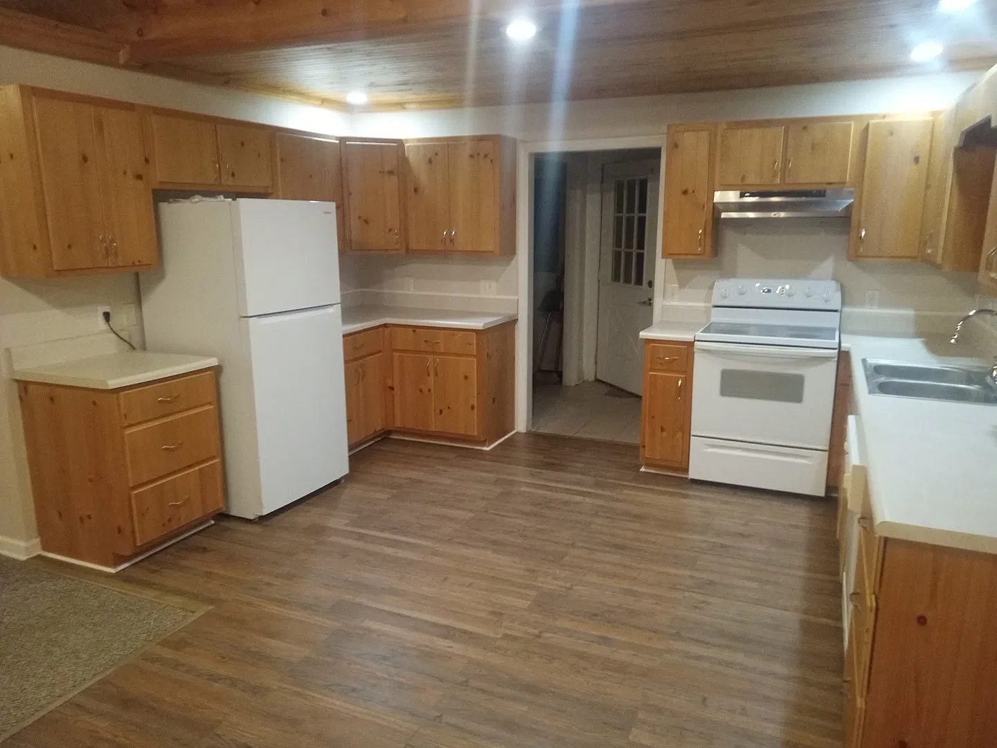 3 bed, 1536 sqft, $1,900 — Photo 4
