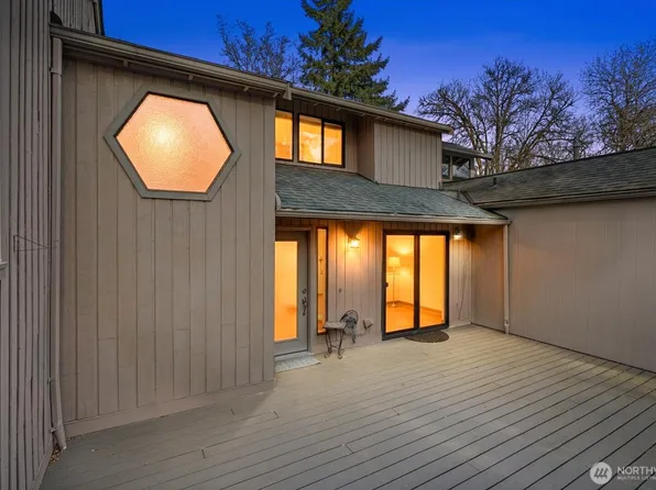 2944 Kennewick Place NE, Renton, WA 98156