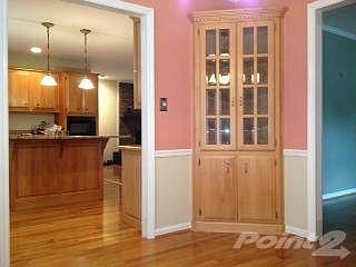 4th image of 635 Deerfield Dr