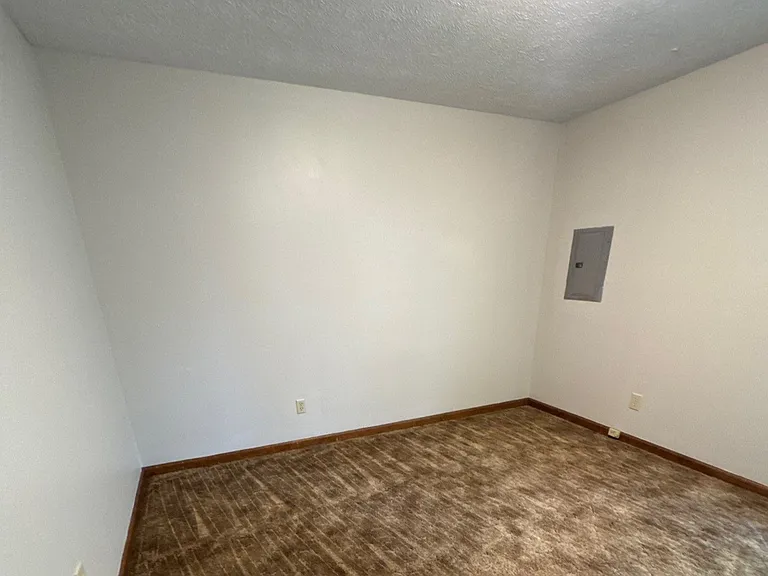 112 Misty Ln — Photo 6