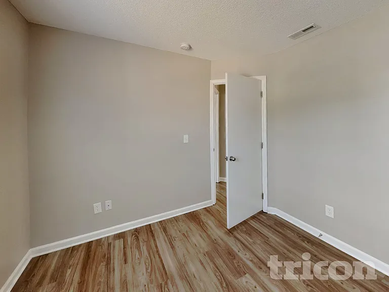 3120 Riverbrooke Dr — Photo 11