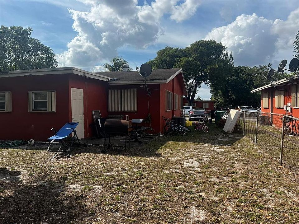 2nd image of 1520 NW 52nd Avenue