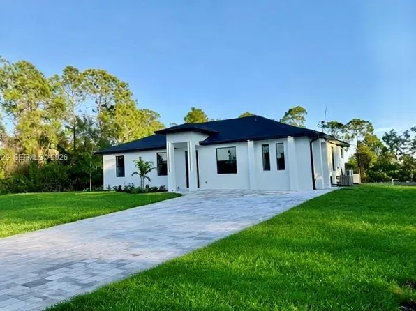 737 Theodore Vail St E, Lehigh Acres, FL 33974