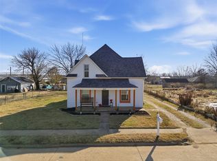 622 E Main St, Stroud, OK 74079