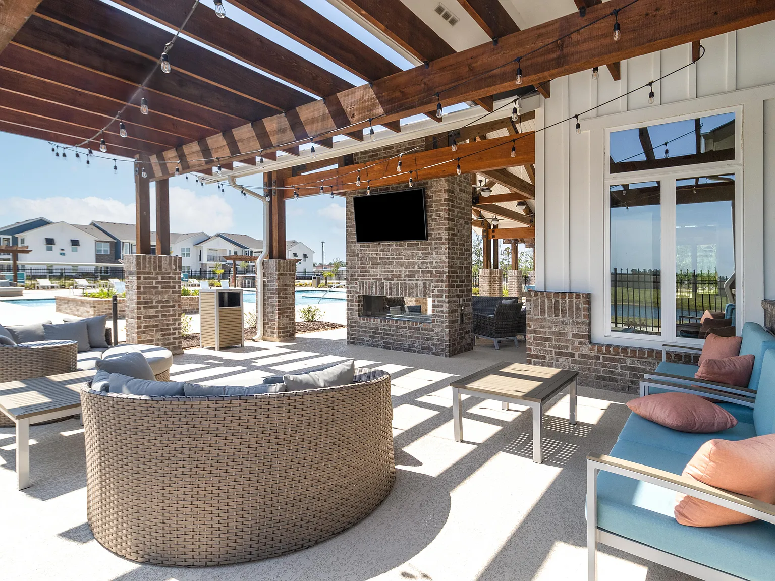 The Oasis at Southpark — Photo 3