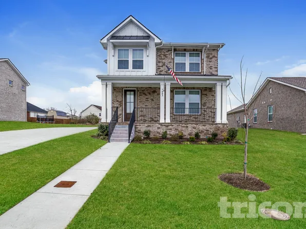 7003 Park Knoll Ln, Mount Juliet, TN 37122