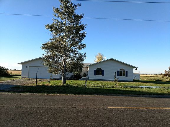 Mature trees, large yard