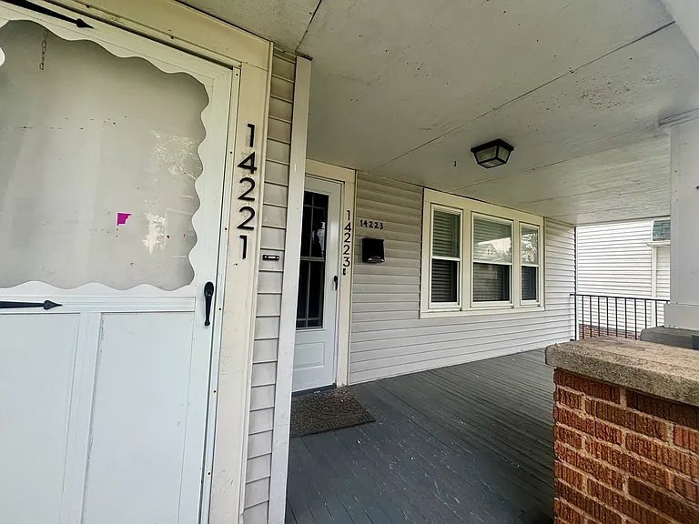 14223 Athens Ave — Photo 12