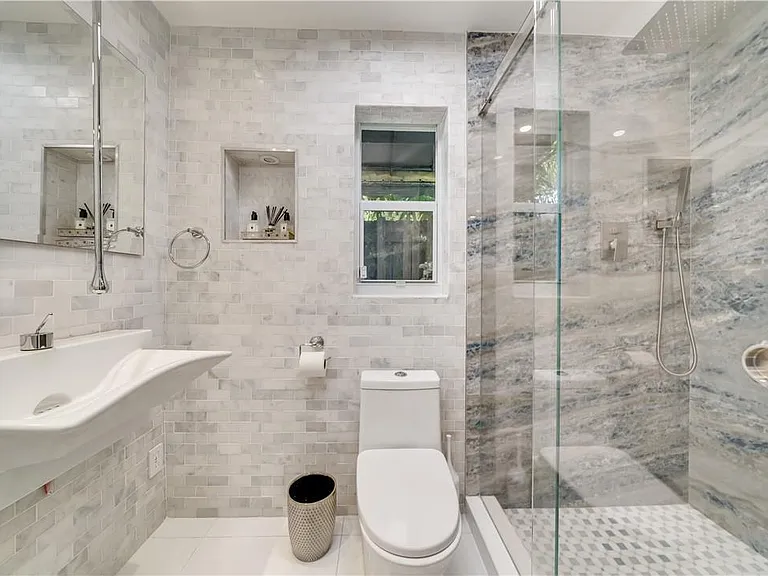 417 NE 15th Ave — Photo 29
