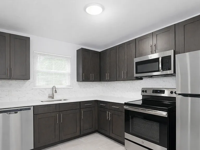 HudsonView — Photo 9
