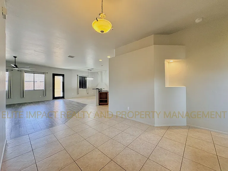 6601 S Cedar Vista Dr — Photo 4