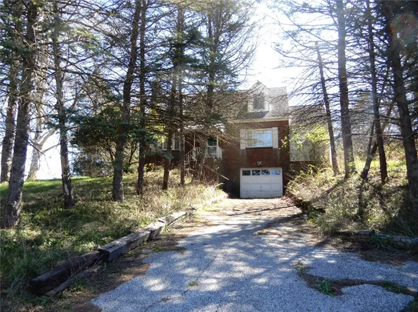 664 Old Morganza Rd, Canonsburg, PA 15317