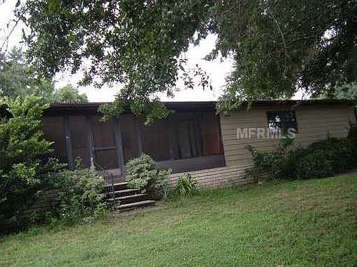 3rd image of 7929 Blair Dr