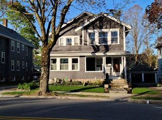 360 Lagrange St FLOOR 2, West Roxbury, MA 02132