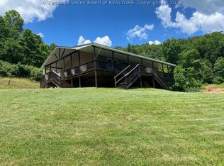 2282 Lick Frk, Spencer, WV 25276