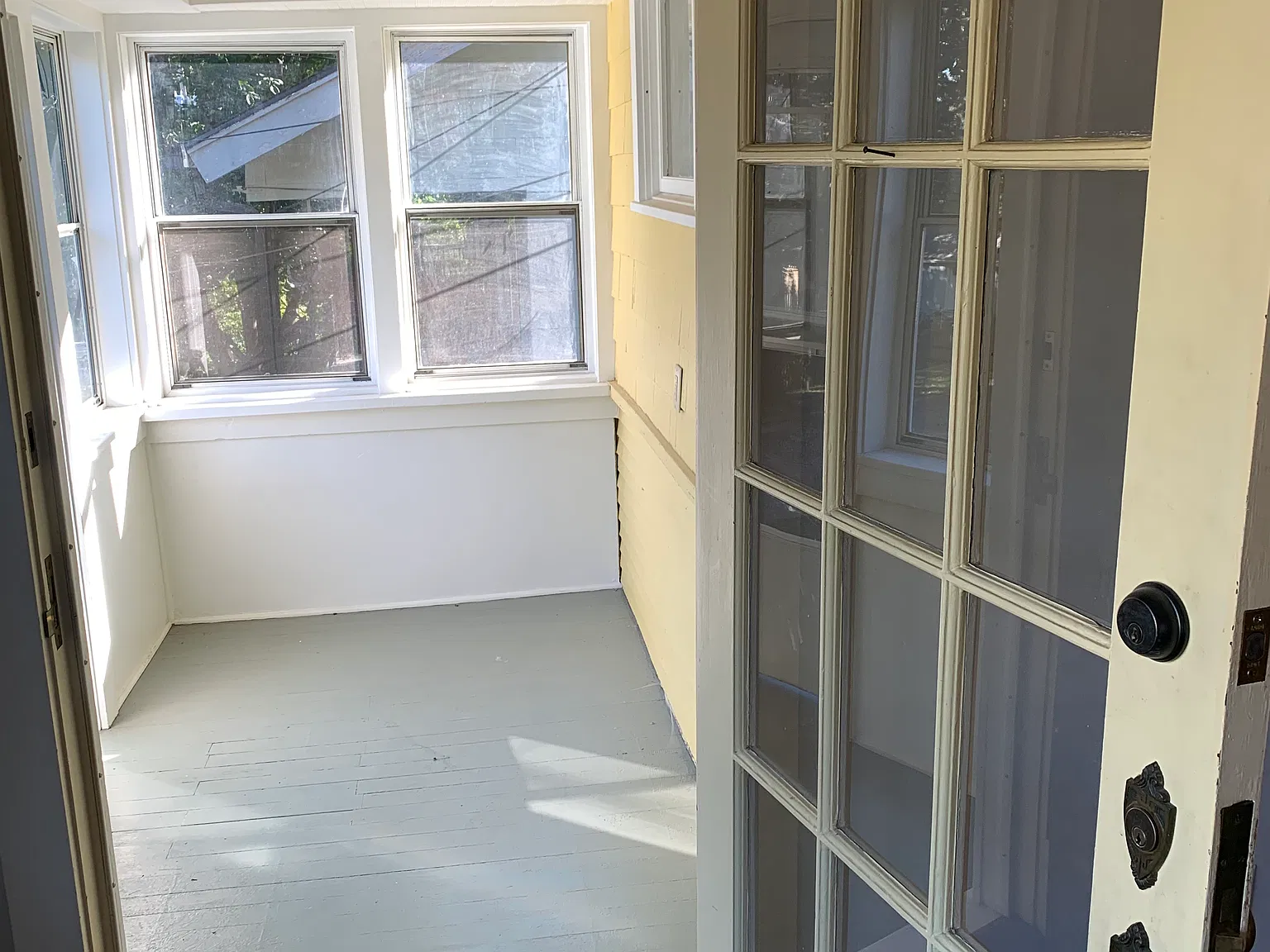 2 bed, 1.5 bath, 1200 sqft, $1,400 — Photo 2