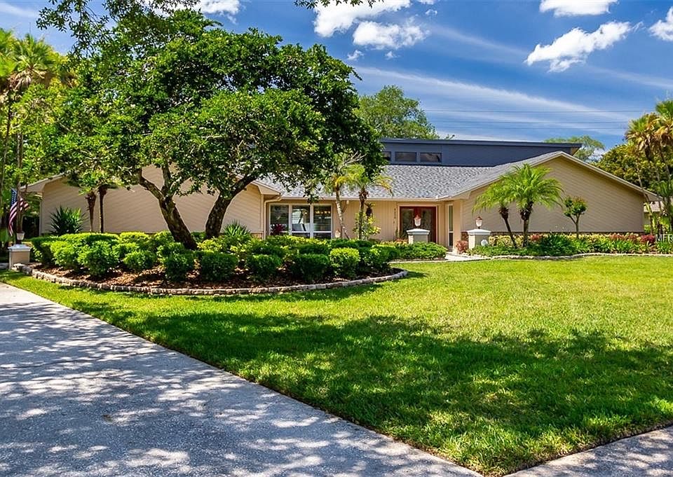 1st image of 4228 Winding Willow Dr