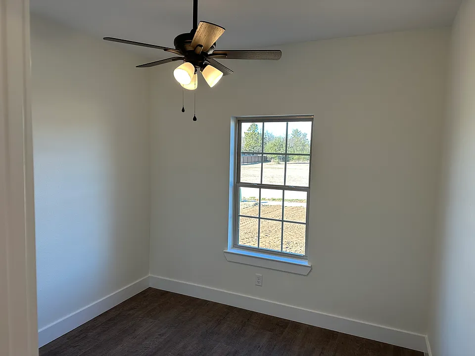 200 Highway 377 N #101