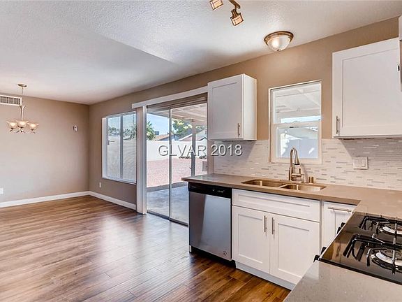 4th image of 3317 Mary Ann Ave