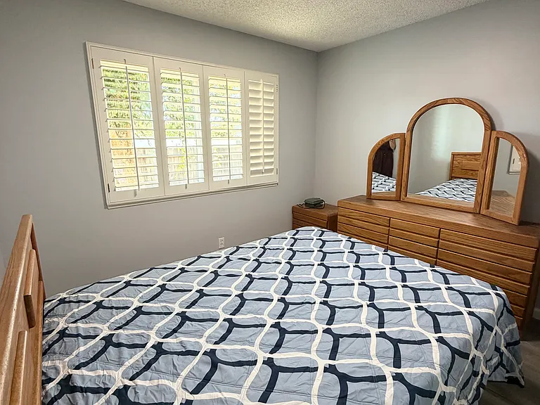 16643 Silktree St — Photo 10
