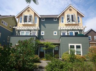 3229 SW Raymond St, Seattle, WA 98126