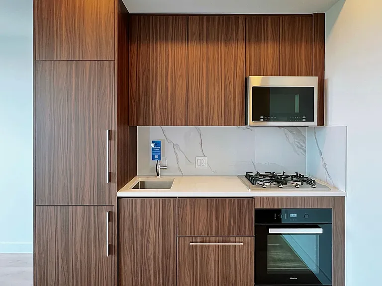 68 Esther Shiner Blvd #2107 — Photo 21