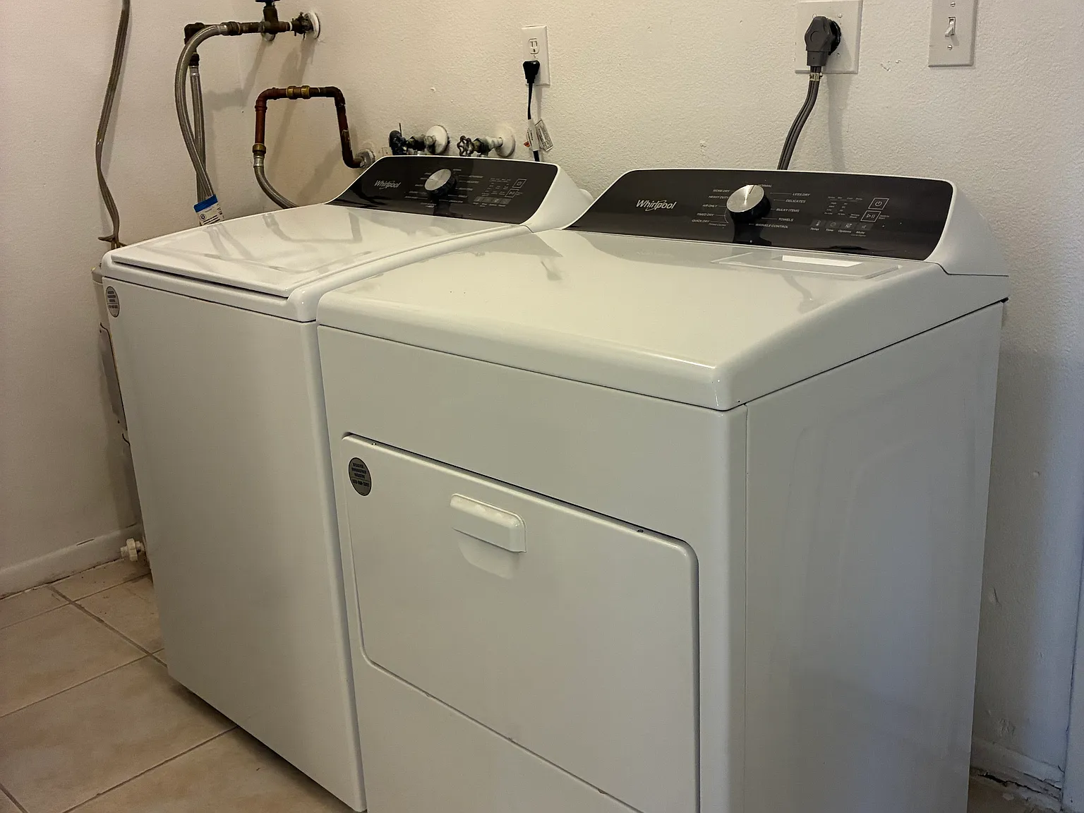 2 bed, 840 sqft, $1,800 — Photo 4