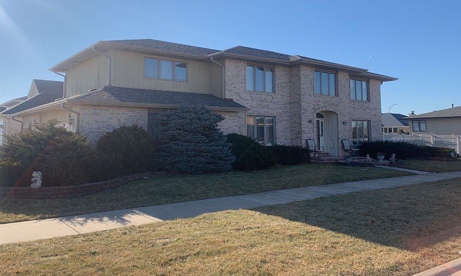 1st image of 10700 S Long Ave