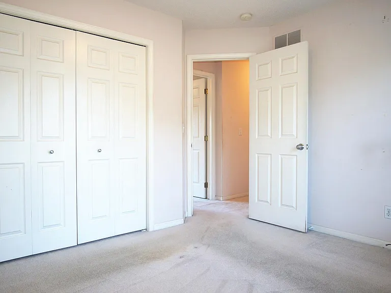 3056 E Lake Lansing Rd — Photo 17