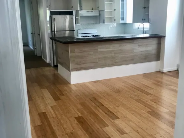 (undisclosed Address), Bronx, NY 10472