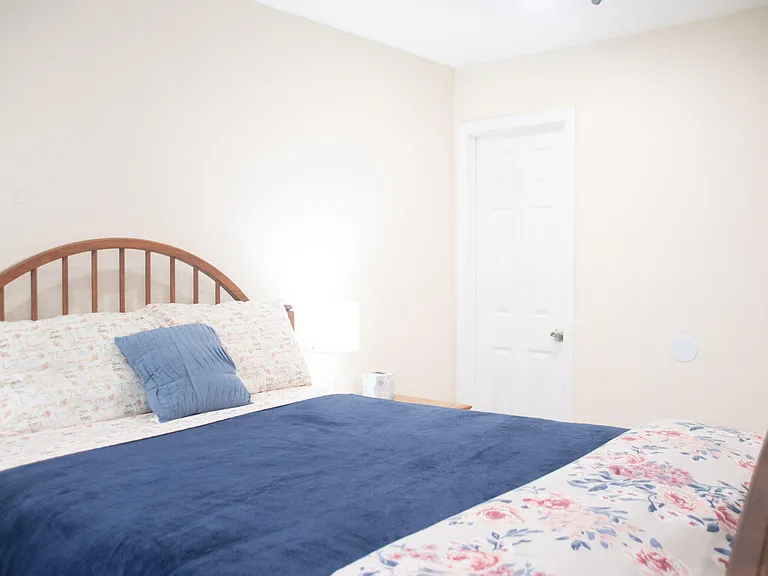 2337 Avenue B #B — Photo 4