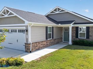 96 Pleasants Ln, Kilmarnock, VA 22482