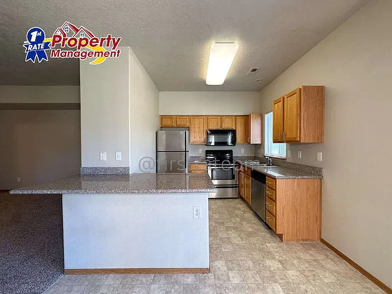 1949 E Wilson Ln #D — Photo 9