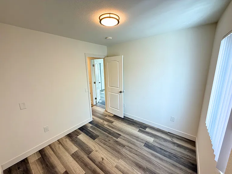 985 Valencia St #3 — Photo 4