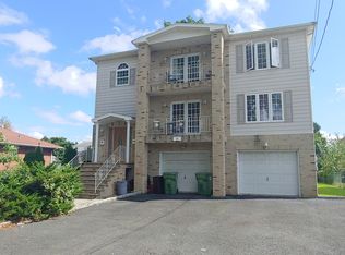 18 E 12th St, Linden, NJ 07036