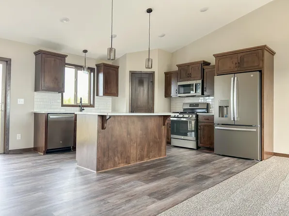 4646 9th St NE, Saint Cloud, MN 56304