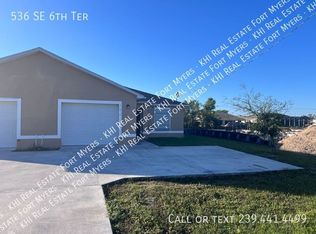 536 SE 6th Ter, Cape Coral, FL 33990