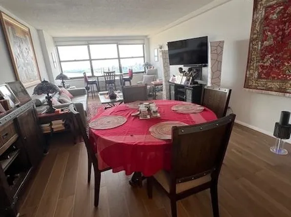 7002 Blvd East image 9 of 42