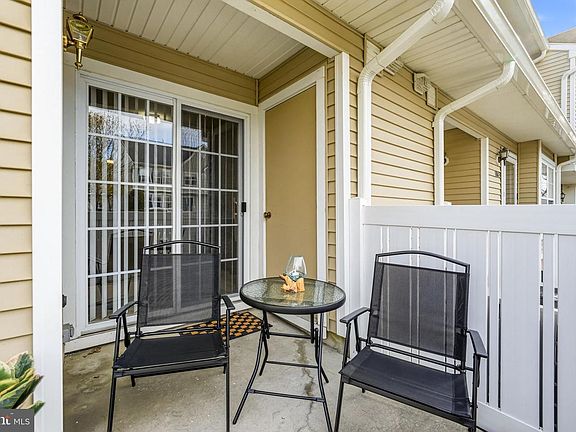 4th image of 1802 Delancey Way