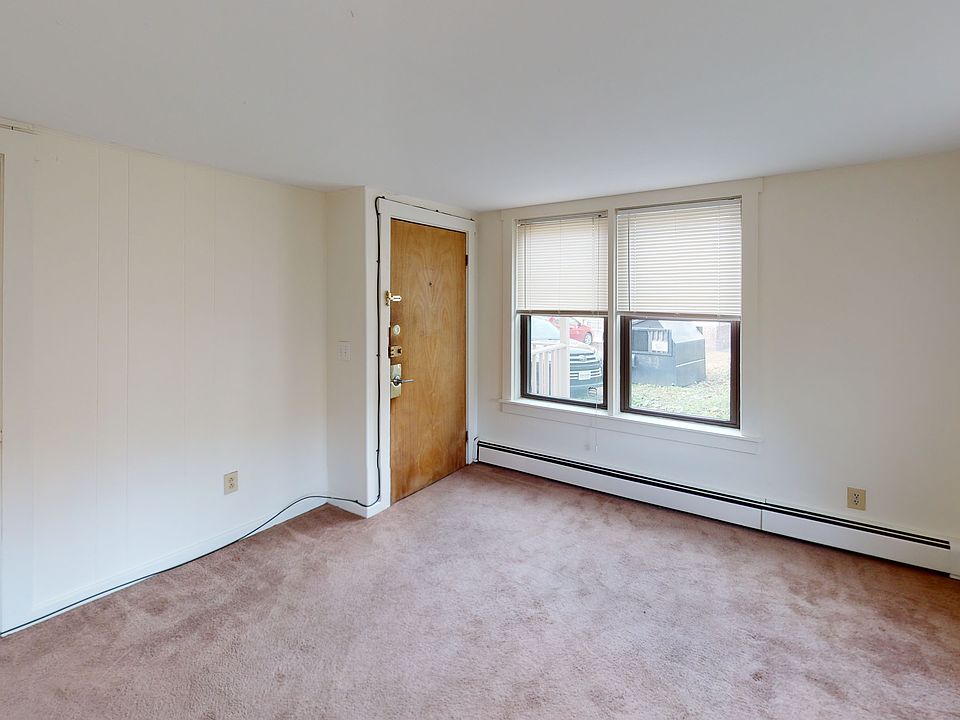 2nd image of 3 Campbell St #1C