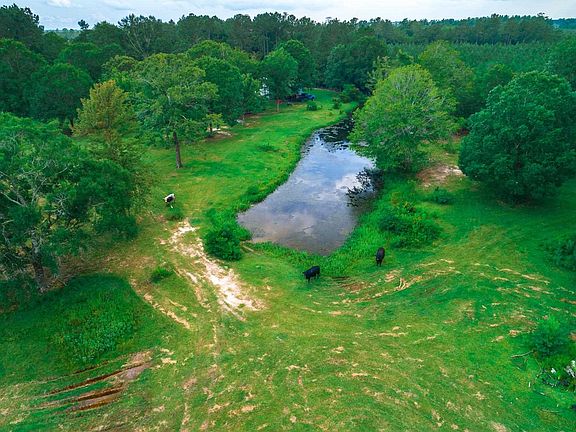 4th image of 330 County Road 4412