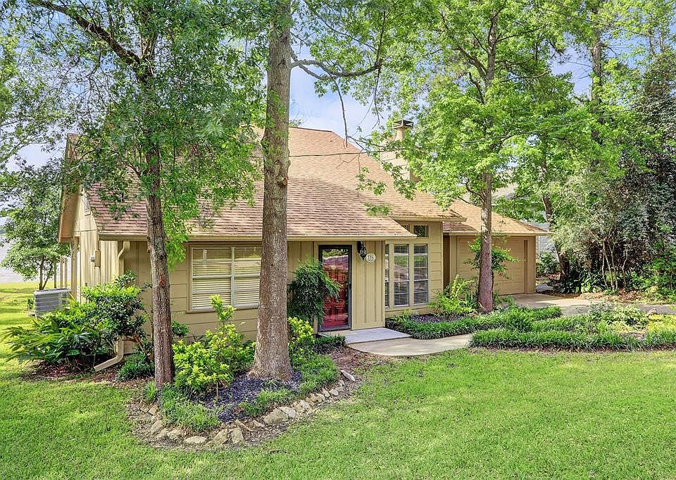 1st image of 306 Lakefront Dr