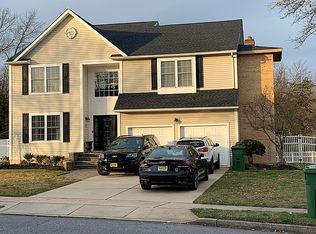 36 Country Squire Ln, Marlton, NJ 08053