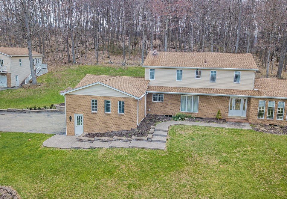 1st image of 300 Chrisner Rd