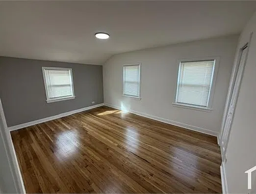 3 bed, $2,100 — Photo 4