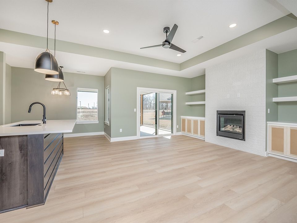 1430 N Emerald Valley Dr, Mulvane, KS 67110 MLS 620568 Zillow