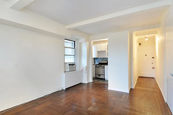 Rented by Corcoran | media 15